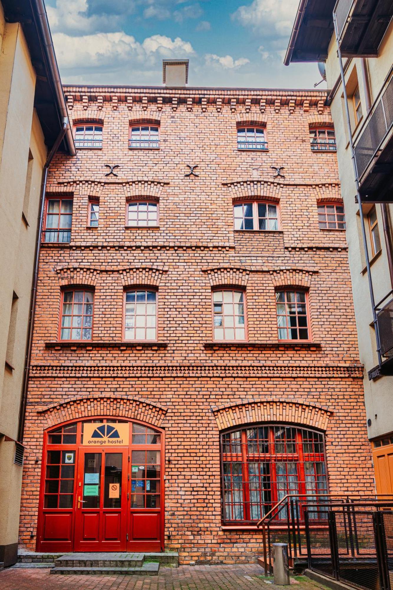 Orange * Torun